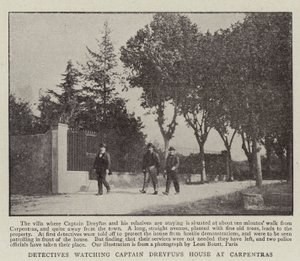 Detectives watching Captain Dreyfus