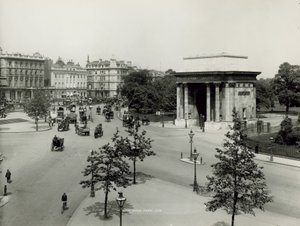 Hyde Park Corner, London by English Photographer