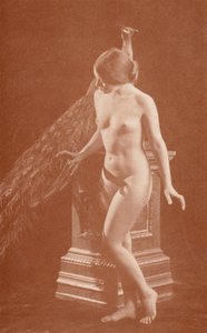 Nudist art: Le Paon by English Photographer