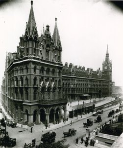 St Pancras Railway Station; Photograph from April 1899 by English Photographer