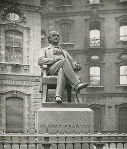 Statue of George Peabody by English Photographer