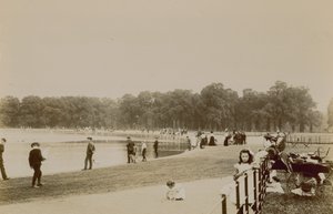 The Serpentine, Hyde Park, London by English Photographer