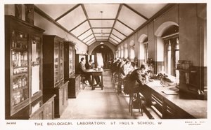 The biological laboratory of St Pauls School