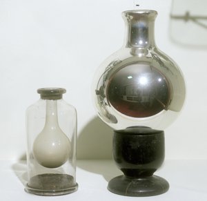 Dewar thermos vacuum flasks by English School