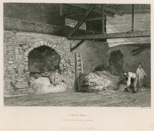 London Wall, Remains near Trinity Square by English School