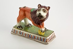 Staffordshire lion figure on rectangular base, c.1800-50