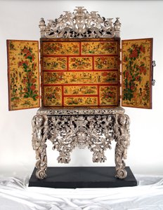 The Witcombe Cabinet, c.1697