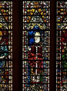 Window Ww depicting an archbishop