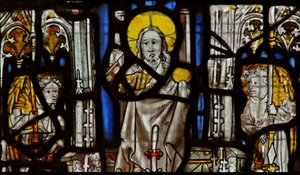 Window depicting Christ and two angels