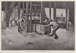 Discharging coal at the top of a mine shaft