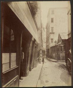 At the Corner of Rue de Venise, No. 14 (4th)