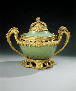 Louis XV pot-pourri vase