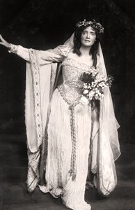 Dorothea Baird, English Actress by Foulsham and Banfield