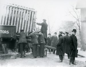 Unloading of the Newly Arrived Indian Rhinoceros, London Zoo, 1924