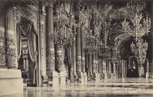 Grand foyer of the Theatre National de l