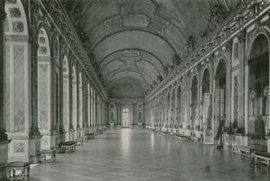 Gallery of the Glasses by French Photographer