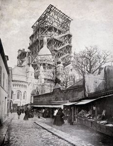 Rosary dealers at the church of the Sacred Heart under construction, late 19th century