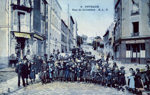 Schoolchildren at Puteaux, c.1900-10 by French School