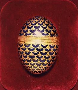 Sevres bonbonniere in the form of an egg, 1762 by French School