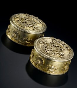 Silver-gilt small circular box with cover from the Lennoxlove toilet service, owned by Frances Teresa Stewart, Duchess of Richmond and Lennox: French, Paris, assayed between September 1672 and October 1674 by French School