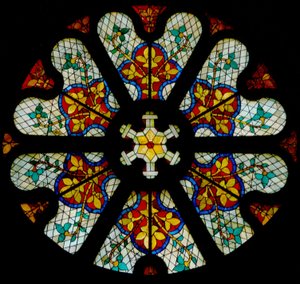 Window w107, North Rose Window with Patterned Modern Glass