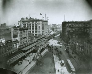 Broadway, North from 32nd Street, New York City by G.P. Hall und Sohn