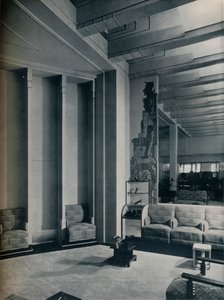 Corner of Shoe Salon, Roos Bros., San Francisco by Gabriel Moulin