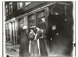 Four Young Women on the Street in Front of Tasting Room Koggink in the Runstraat in Amsterdam by George Hendrik Breitner