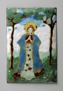 Enamel plaque of standing lady praying