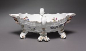 Sauceboat, made at Meissen Porcelain Factory, Germany, 1735-56 by German School