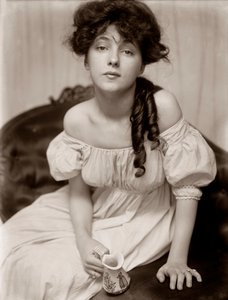 Portrait of Evelyn Nesbit by Gertrude Kasebier, c.1900 by Gertrude Käsebier
