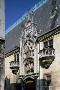 The statue of Duke Antoine, by Giorne Viard by Giorné Viard