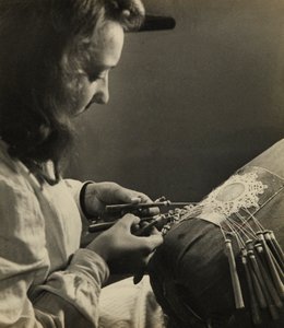 Juvenile Job in the G.I.L of Ravenna: Embroidery Workshop by Phillipe de Marlier