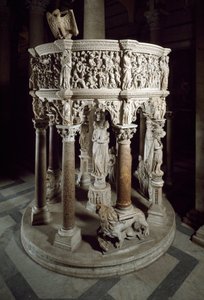 Chair. Marble Sculpture by Giovanni Pisano (1302-1311)