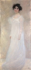 Portrait of Serena Lederer