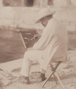 Beach Painter (presumably Hugo Henneberg). 1906