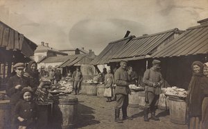 First World War: Ukraine in the years 1914-1916 during the invasion of the German army. Military in the market by Heldenfriedhof Dsessentniki (attr. to)