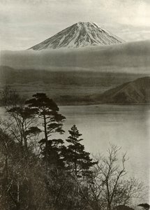 Fuji from Nakano-Kura-Toge by Herbert Ponting