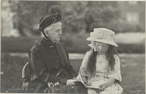 Portrait of Emma, Queen Regent of the Netherlands, and Juliana, Queen of the Netherlands