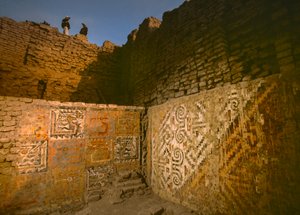 Elaborate art on the walls of Huaca Cao Viejo in El Brujo