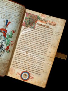 Manuscript “De Bello Gallico, Comments on the War of the Gauls” by Julius Caesar (100-44 BC) Blazon of humanist Niccolo Tranchedini, owner of the manuscript. 14th century by Italian School