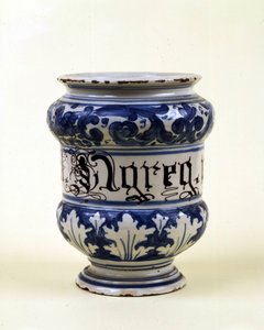 Pharmacy vase: albarella. Museum of Science and Technology, Milan
