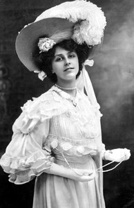 Dora Barton, English Actress