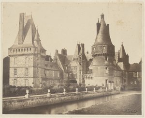 View of the Chateau de Maintenon