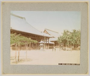 West Honganji Temple, Kyoto, Japan by Japanese Photographer