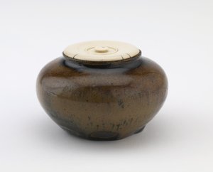Small jar used as tea caddy, Muromachi or Momoyama period by Japanese School