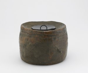 Tea ceremony water jar, Edo period, 1615-1868