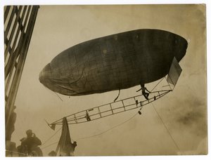 Airship "California Arrow"
