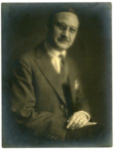 Hill Tolerton, c.1905-20 by Jessie Tarbox Beals