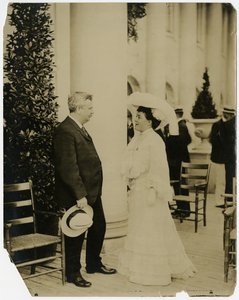 Mrs. Norman Mack, Gov. Odell, St. Louis Exposition 1903 by Jessie Tarbox Beals